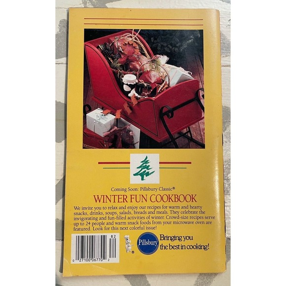 PILLSBURY RECIPES HOLIDAY CLASSICS COOKIES SWEETS & GIFTS 1987 CHRISTMAS #82 - Picture 2 of 5